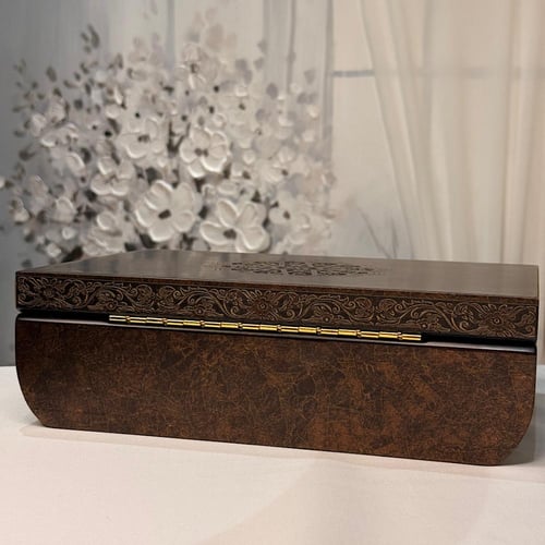 صندوق نقوش وتعريق فاخر