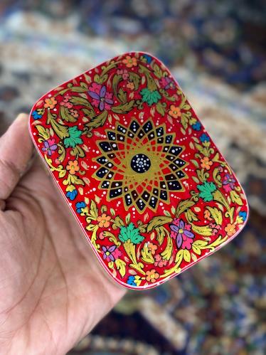 صندوق نحاس رسم يدوي