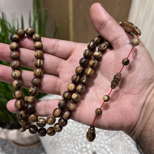 مسباح خشب العود كروي