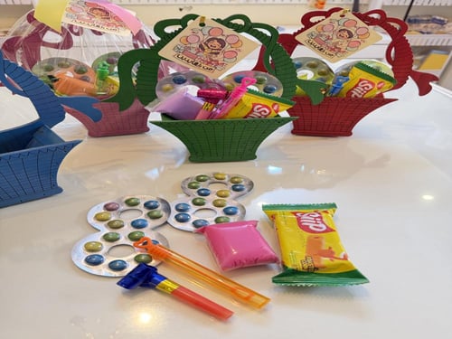 خشبيات الفراشة الملونه