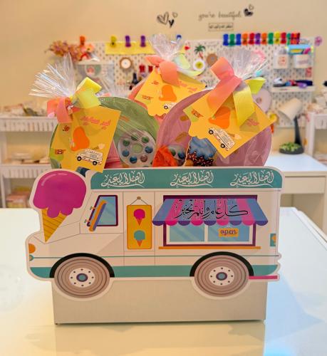 مجموعة الايسكريم ( صحن ايسكريم+٢حلويات+ بلونه+لعبة...