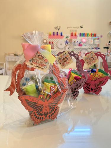 خشبيات الفراشة الملونه