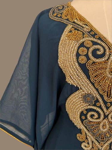 جلابية سحر الليل بتطريز لامع