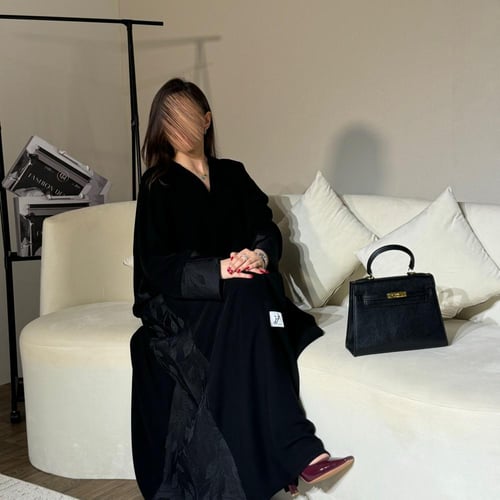 عباية ساره