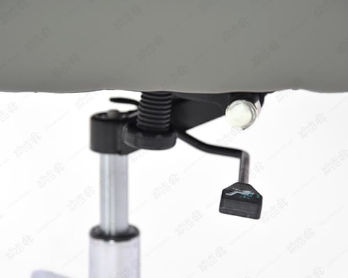 كرسي مكتبي متحرك F053