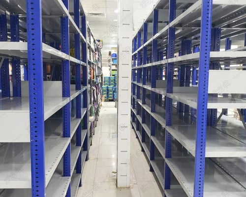 رفوف حديد موديل X حمولات متوسطة