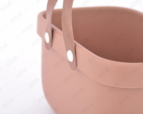 سلة تسوق يدوية