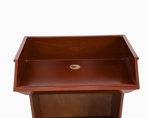 منصة إلقاء خشبية