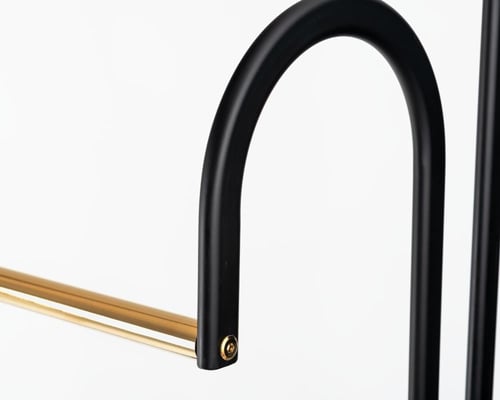 شماعة تعليق ملابس اتجاهين مقوس