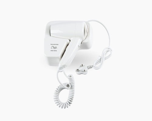 استشوار فندقي على الجدار