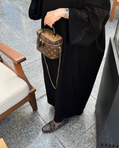 عبايه H81