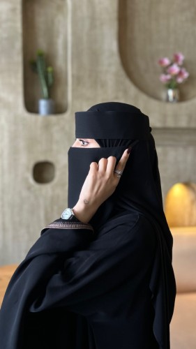 عرض نقاب + طرحة بندانة