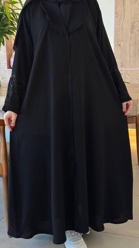 عباية سارة