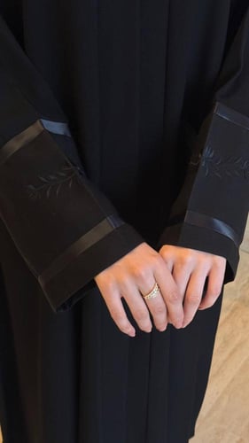 عباية نوره