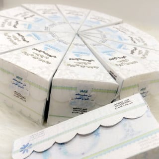 توزيعات مولود على شكل كيكة 12 حبة بدون تعبئة