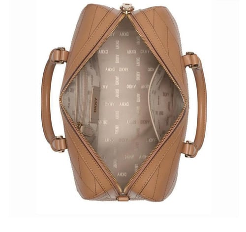 شنطة نسائية دكني بني