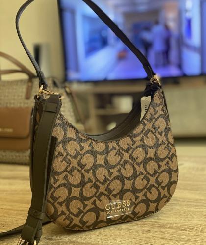 حقيبه guess كتف وكروس بدي