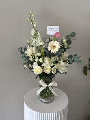 فازة سهم بالورد الأبيض | White rose arrow vase