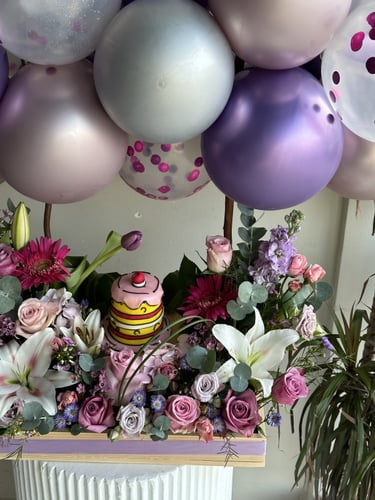 غيمة بالون و ور مع كيكة كوميك | War balloon cloud...