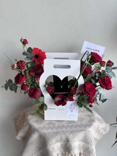 ذهب ميسكا + باقة ورد | Miska is gone