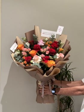 باقة ساره باللون احمر و الوردي | Sarah's bouquet i...