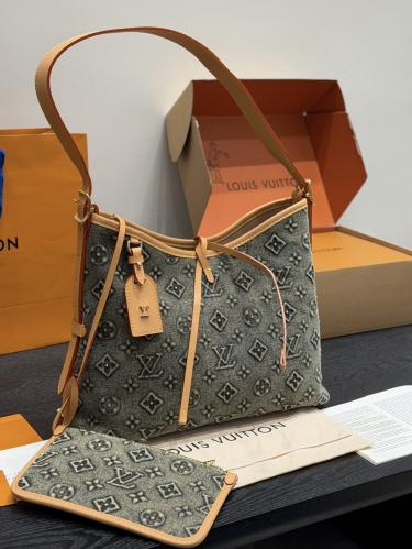 Louis Vuitton bag