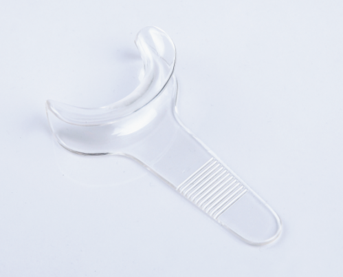 Lip Retractor