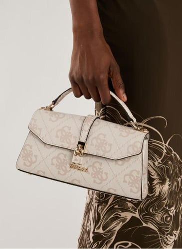 شنطة من جيس