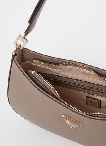 شنطة من جيس