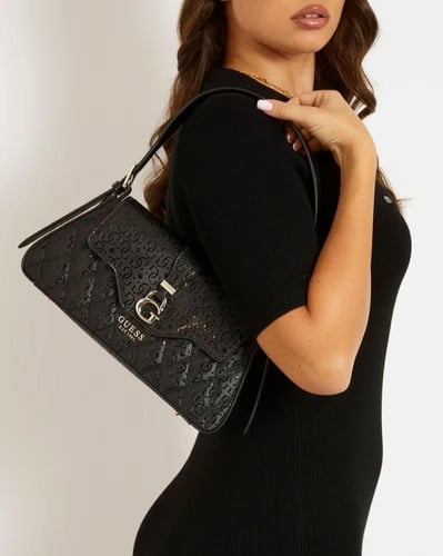 شنطة من جيس .