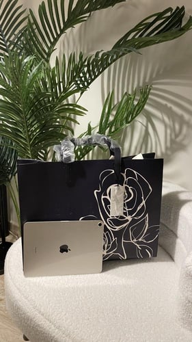 شنطة من تيد بيكر