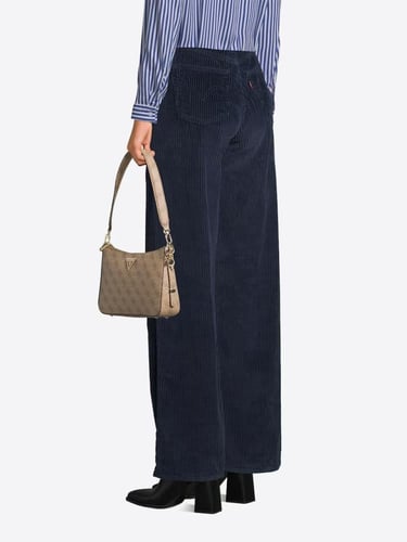 شنطة من جيس