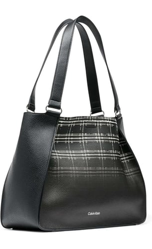 توت باق من كالفن كلاين