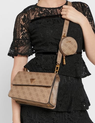 شنطة من جيس