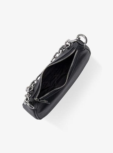 شنطة من مايكل كورس