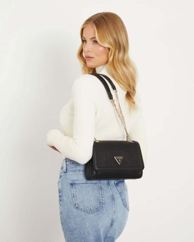 شنطة من جيس.