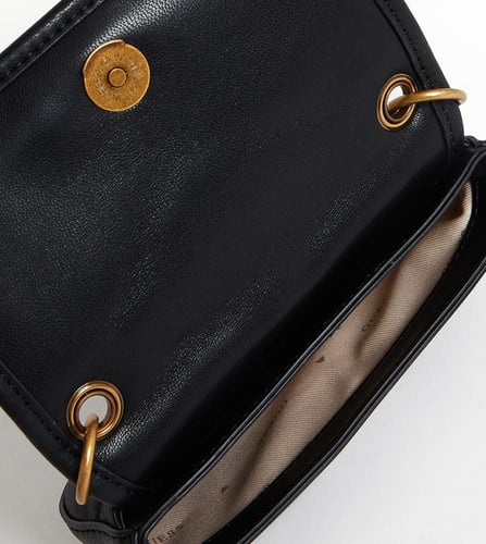 شنطة من جيس