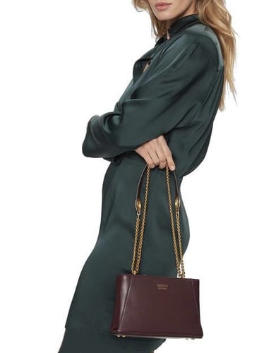 شنطة من جيس