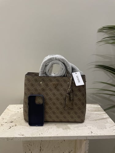 شنطة من جيس