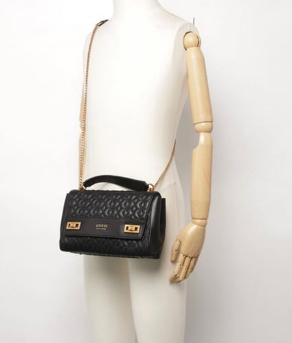 شنطة من جيس