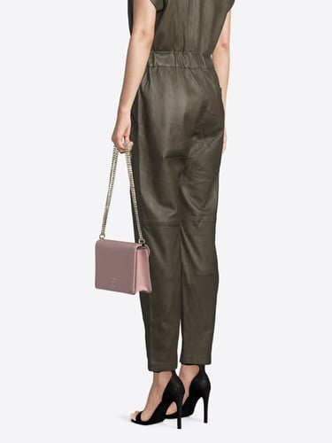 شنطة من تيد بيكر