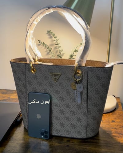 توت باق من جيس صغيرة