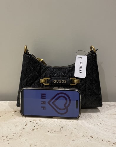 شنطة من جيس