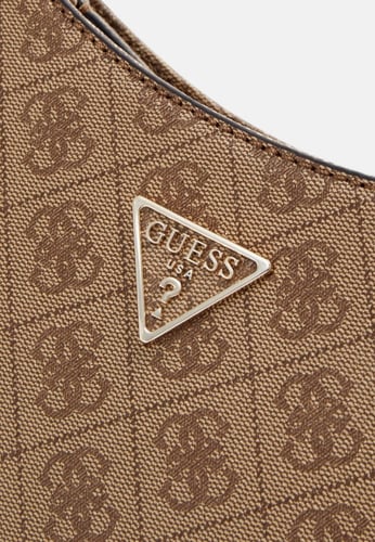 شنطة من جيس