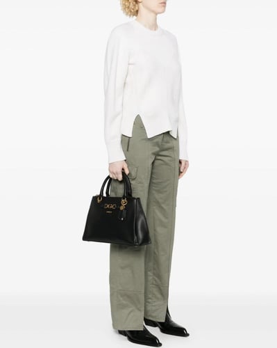 شنطة من جيس