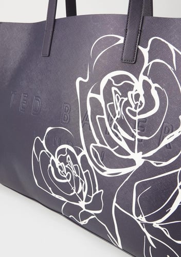 شنطة من تيد بيكر