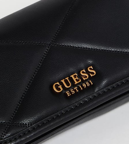 شنطة من جيس