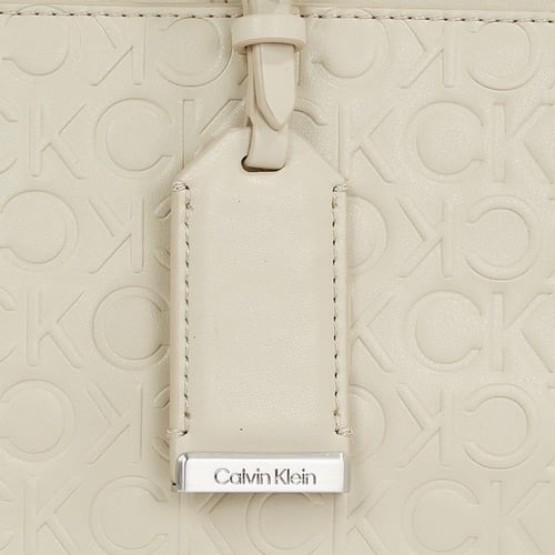 توت باق من كالفن كلاين