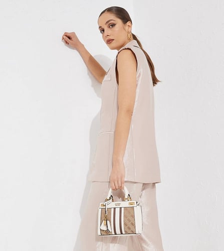 شنطة من جيس ميني