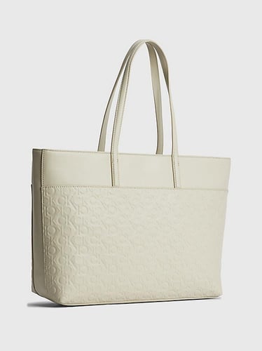 توت باق من كالفن كلاين